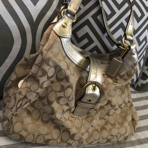 Coach Signature Purse (gold)